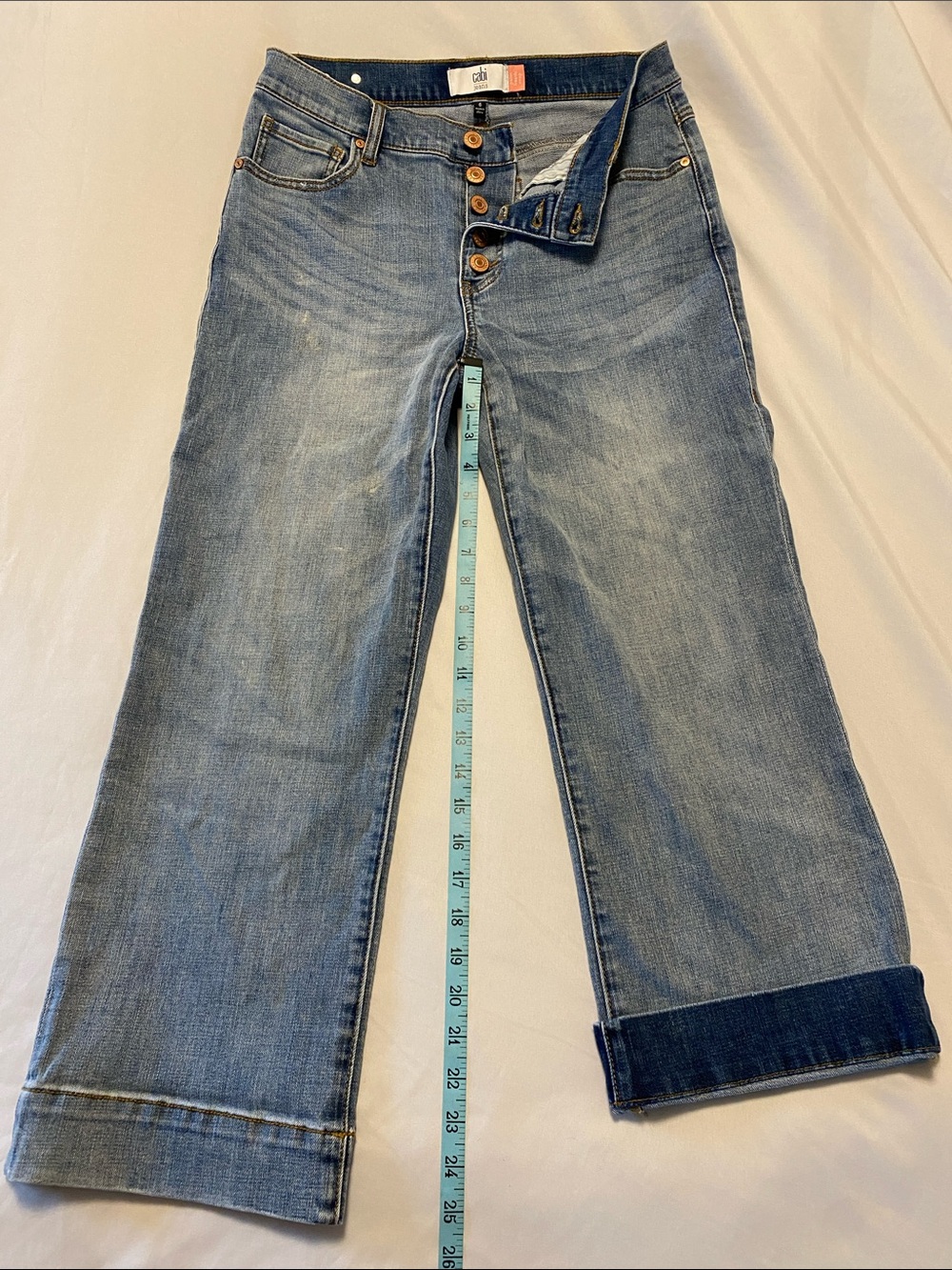 Cabi Palm Beach Crop Light Blue Button-Fly Jeans